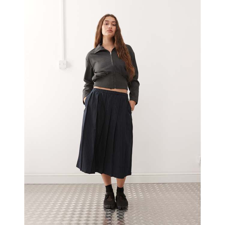 208319675-1-navypinstripe?$