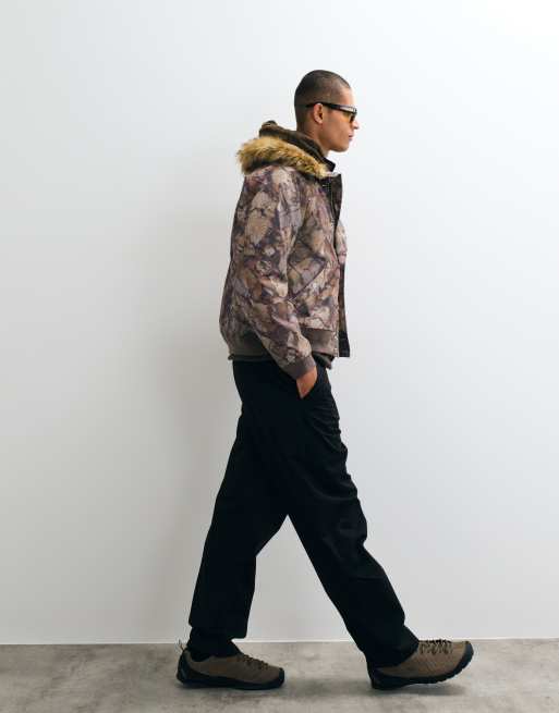 Obey N-2B camo korte parka met capuchon met faux-fur rand in multi, 2 van 5