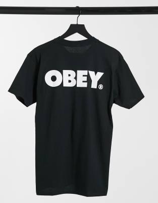 Obey Schwarzes T Shirt Mit Starkem Logoprint Auf Dem Rucken Fodesep