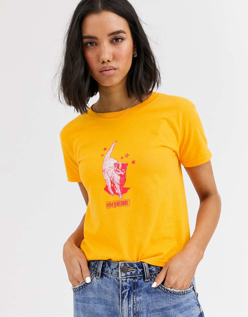 Obey shrunken t-shirt with cat graphic-Yellow