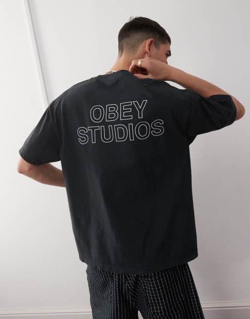 Obey - Studios - Vintage-sort T-shirt med logografik og print på ryggen