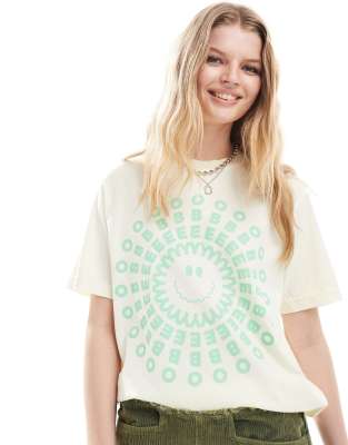 Obey - T-Shirt in gebrochenem Weiß mit Smiley-Print