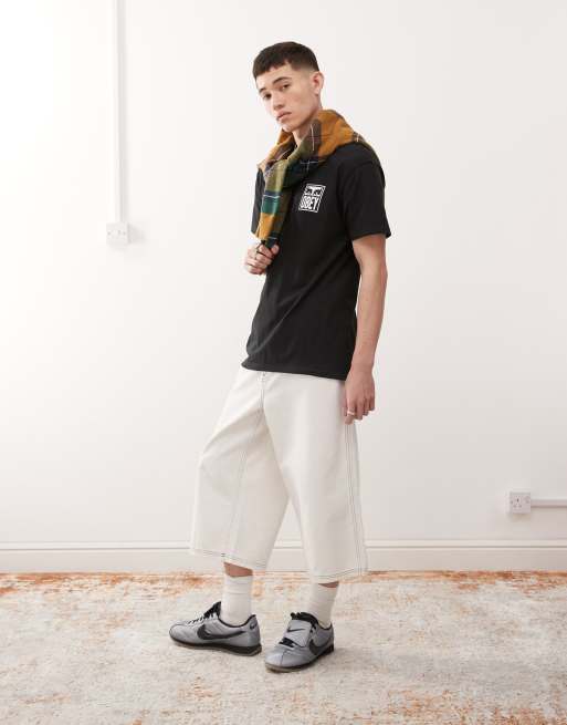 Obey - T-shirt met icoon logoprint met ogen op de achterkant in zwart, 2 van 4