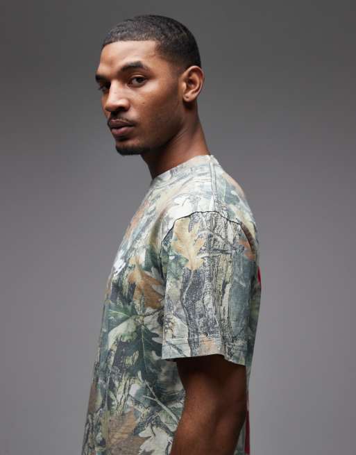 Obey - T-shirt met real tree camouflageprint en graffiti rozenprint op de achterkant in multi, 4 van 5