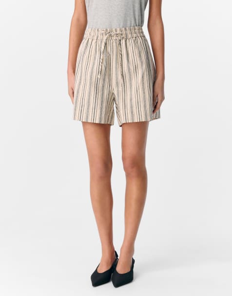 Object – Beige shorts - view 1