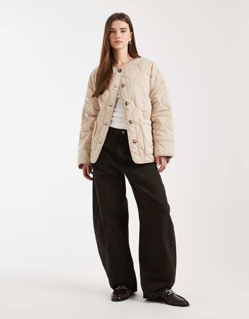 Object – Bomberjacke in Humus mit gesteppter Zwiebelstruktur und aufgesetzten Taschen vorne, 2 von 4