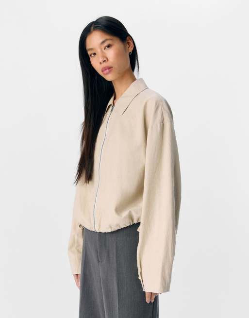 Object – Bomberjacke in Humus