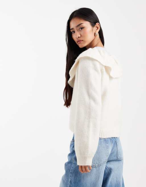 Object - Cardigan premium color crema con volant e bottoni in perle sintetiche, 4 di 4