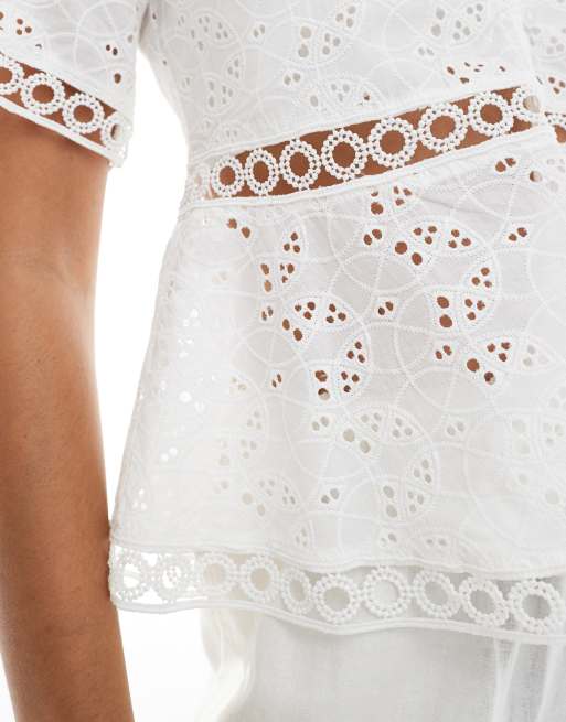 Object - Cremehvid top med korte ærmer, peplum-kant og udskårne broderier, 3 af 4