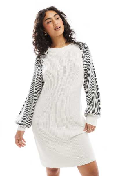 Object – Geripptes Minikleid aus Grobstrick in Cremeweiß - view 1