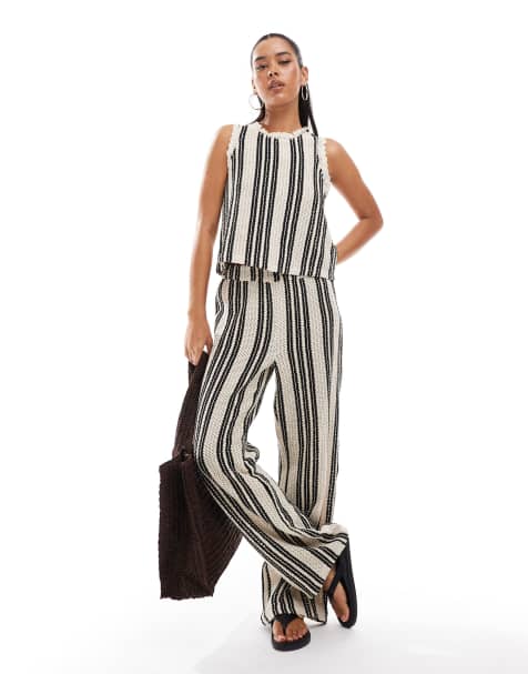 Object – Gestreiftes Set aus weitmaschigem Strick in Schwarz-Weiß, aus Trägertop und Hose - view 1