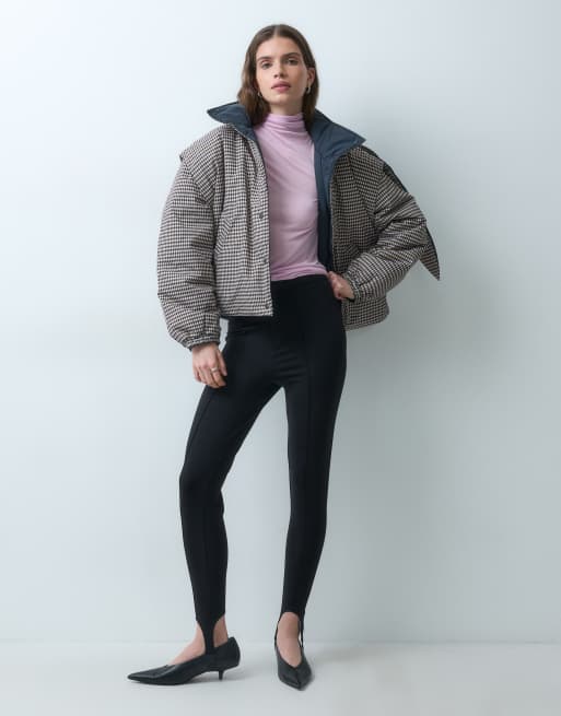 Object giacca imbottita a quadri con cappuccio e sciarpa marrone con dettagli blu navy, 1 di 5