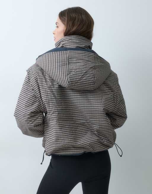 Object giacca imbottita a quadri con cappuccio e sciarpa marrone con dettagli blu navy, 5 di 5