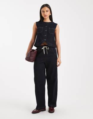 Object - Hochwertige Jeans in Indigo-Rinse mit mittelhohem Bund und lockerem Barrel-Leg-Schnitt, Kombiteil-Blau