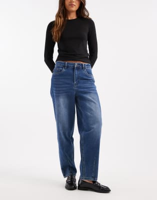 Object - Hochwertige Jeans in mittelblauer Waschung mit abgerundetem Beinschnitt