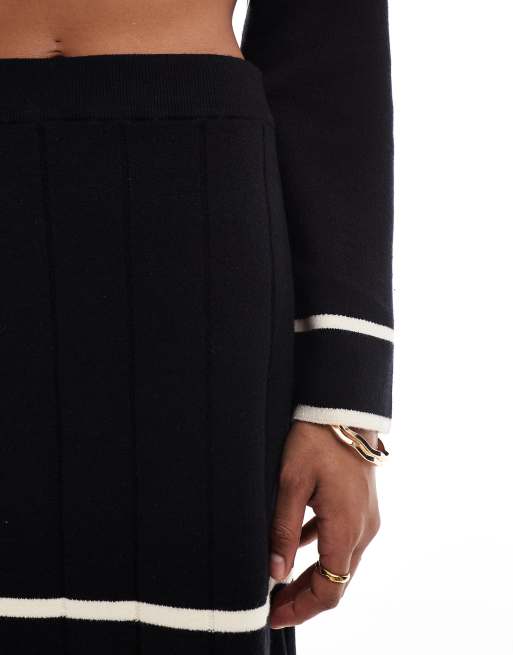Object knitted mini skirt co-ord with contrast binding details in black and cream, 5 of 5