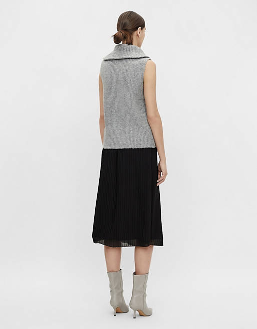  Object knitted vest with zip detail in grey 