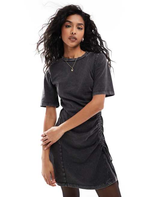 Object – Kurzes T-Shirt-Kleid in verwaschenem Grau mit geraffter Seite