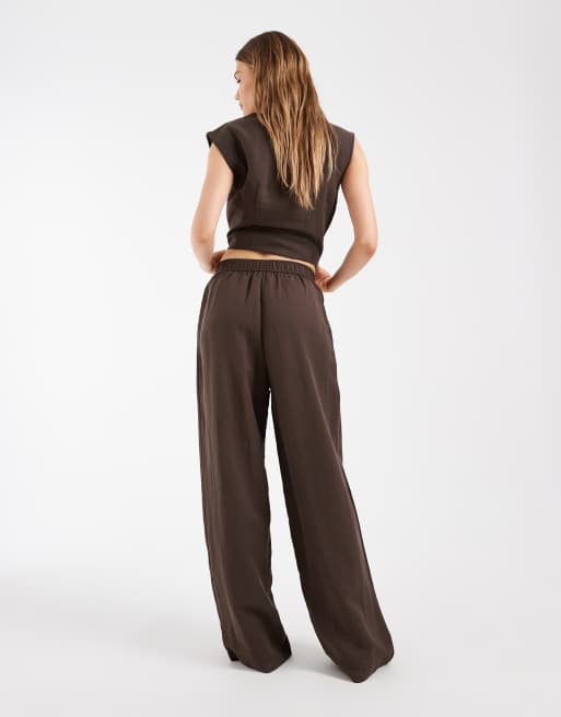 Object linen look tailored pleat front loose fit trouser co-ord in chocolate, 4 of 5