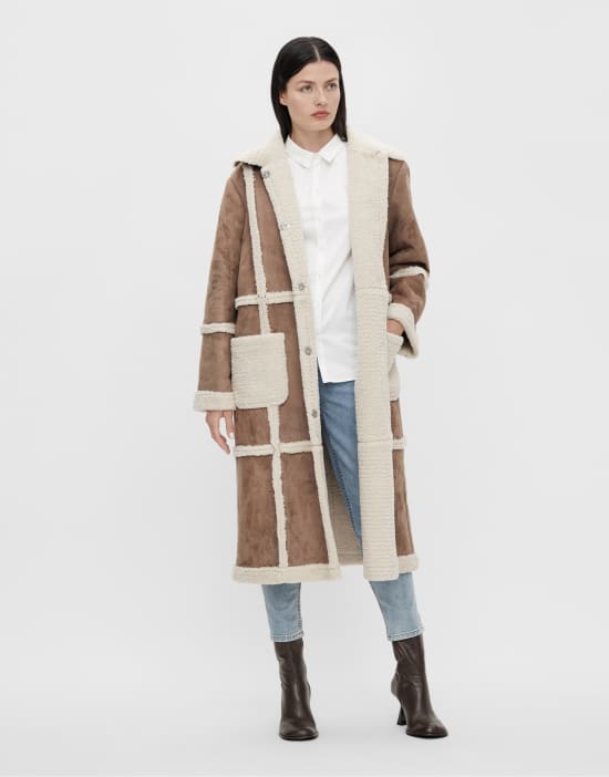 https://images.asos-media.com/products/object-long-coat-with-borg-seam-detail-in-beige/201200335-1-beige?$n_550w$&wid=550&fit=constrain