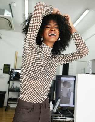 Object long sleeve checkerboard mesh top in brown