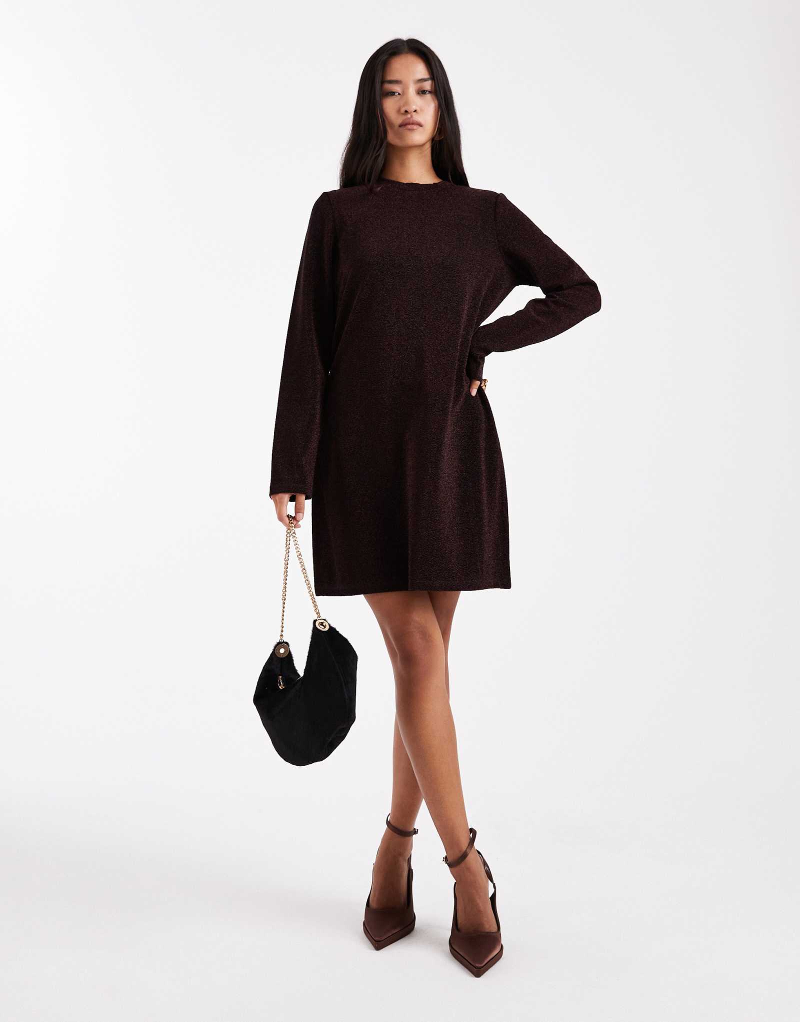 Объект блестящее мини-платье с длинным рукавом теплого коричневого цвета