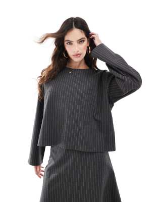 long sleeved top in gray pinstripe - part of a set