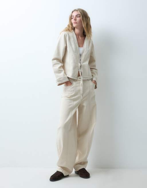 Object contrast stitch set in beige, 2 of 3