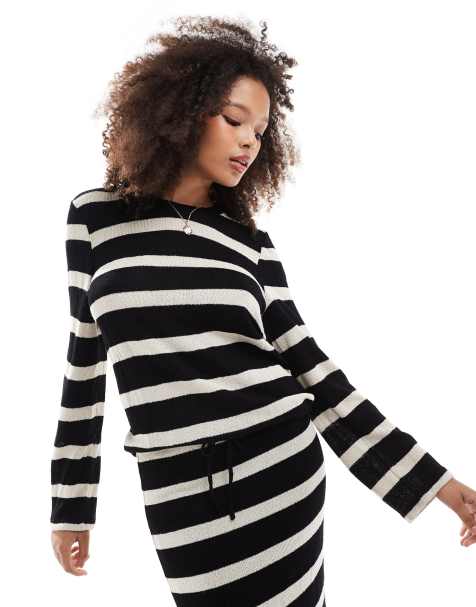 Object – Monokrom, randig tröja i stickat, skirt material, del av set - view 1