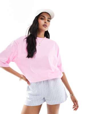 oversized drop shoulder t-shirt in pink