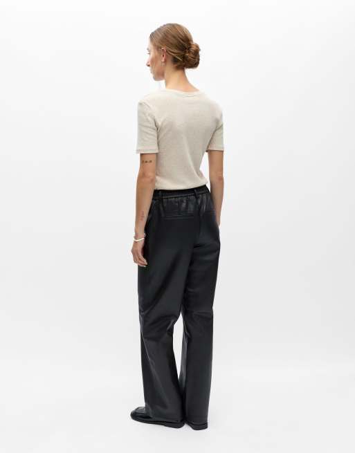 Object pantalones negros, 2 de 5