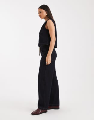 Object Premium Mid Rise Loose Barrel Leg Jeans Co-ord In Black