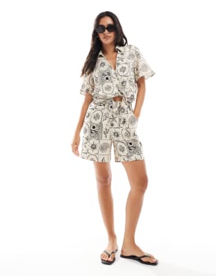 Object Object pull on shorts co-ord in mono shell print-White