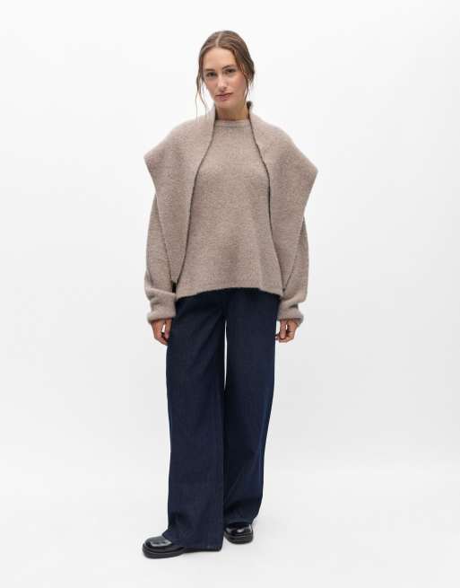 Object Pullover in humus1, 3 of 5