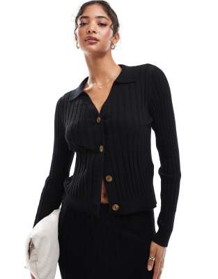 ribbed buttondown polo top in black - part of a set