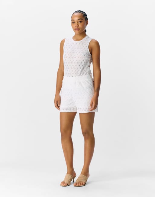 Object - Short in 'cloud dancer'