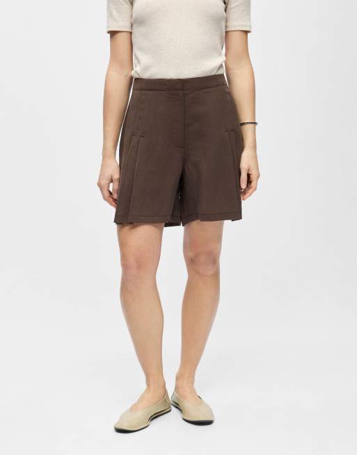 Object Shorts in seal brown, 3 of 5
