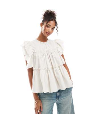 Object Statement Trapeze Top