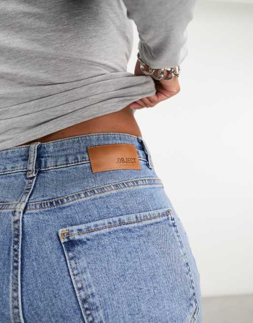 Medium wash jeans outfit sales