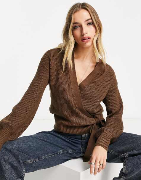 Object – Strickjacke in Braun mit gewickelter Vorderseite - view 1