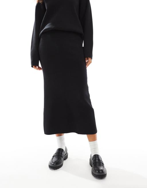 Black knitted midi skirt co ord best sale