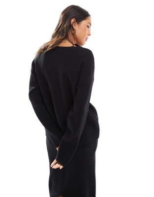 Object Structured V Neck Sweater In Black