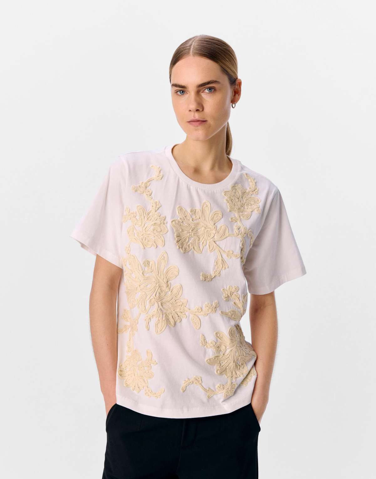 Object T-shirt in cloud dancer