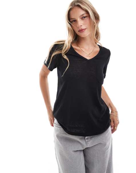 Object - T-shirt met v-hals in zwart - view 1