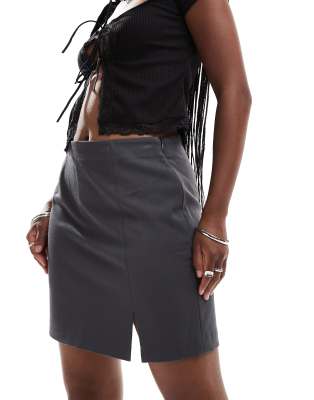 tailored mini skirt with notch front in gray