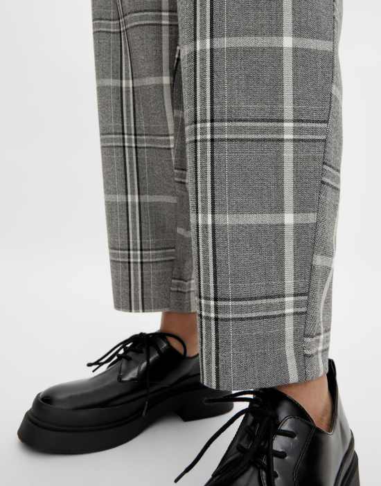 https://images.asos-media.com/products/object-tailored-pants-in-gray-plaid-part-of-a-set-gray/200931561-4?$n_550w$&wid=550&fit=constrain