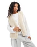 [Object] Object teddy fleece sleeveless jacket in cream-Neutral 42 Sandshell