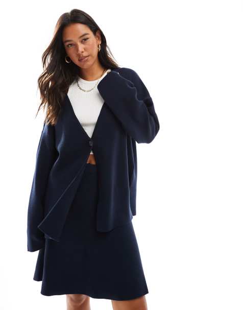 Object throw on knitted cardigan in navy (part of a set) - view 1