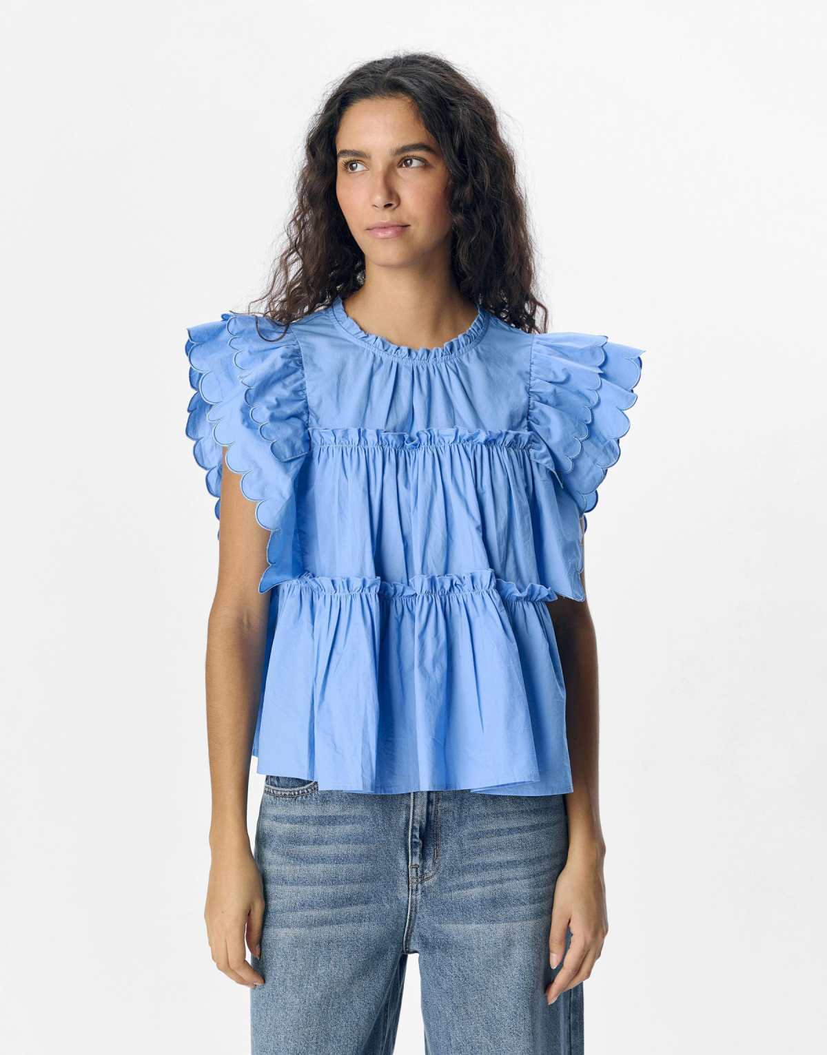 Object Top in cornflower blue