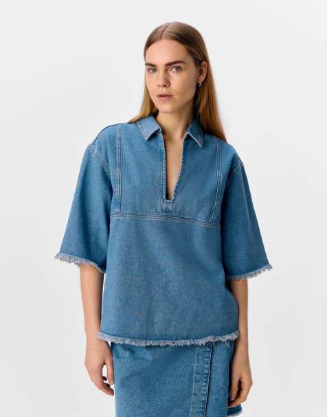 Object Top in light blue - view 1